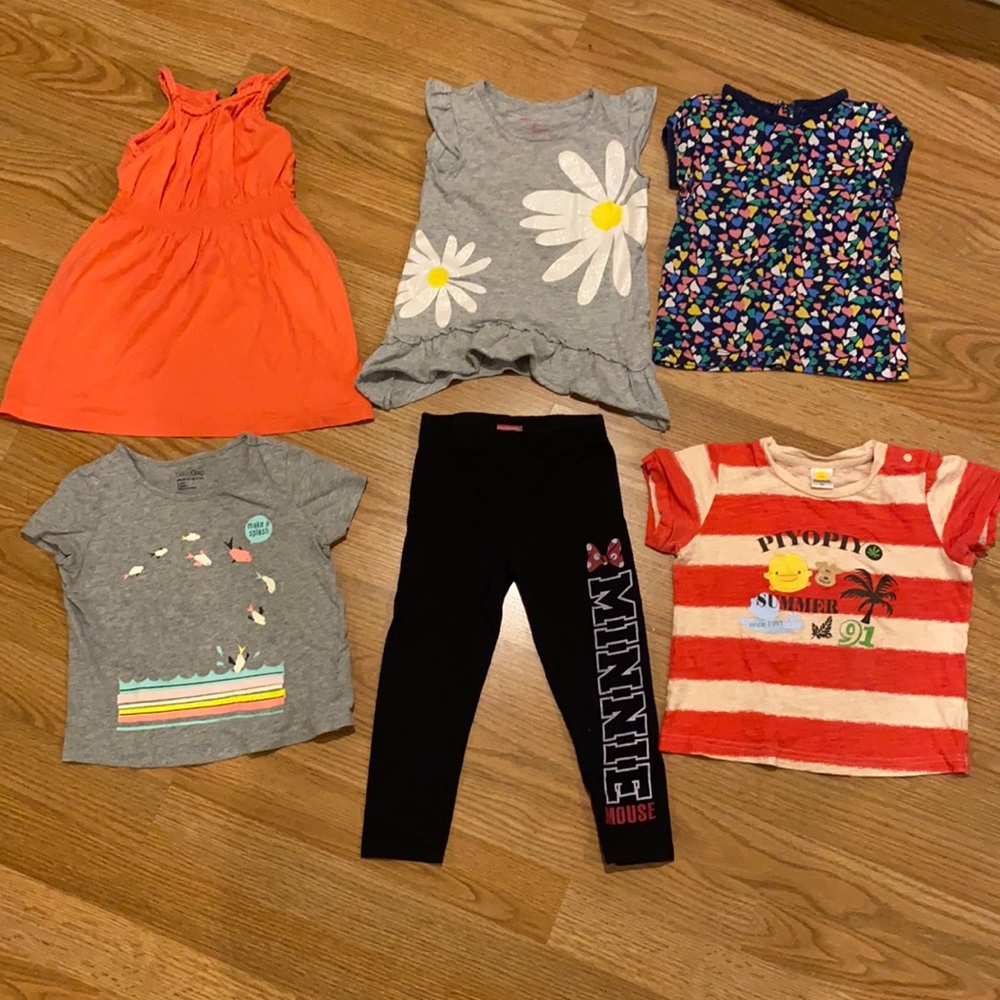 Girl 2T 6 pieces clothes bundle